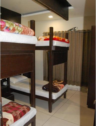 Hotel Poonam Palace Удджайн Номер фото